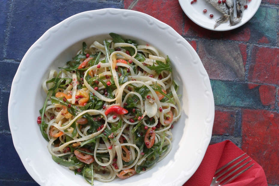 Linguine with Arugula, Anchovies and Chilli Peppers