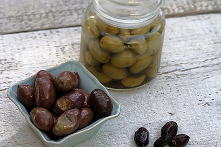A Guide to Greek Table Olives