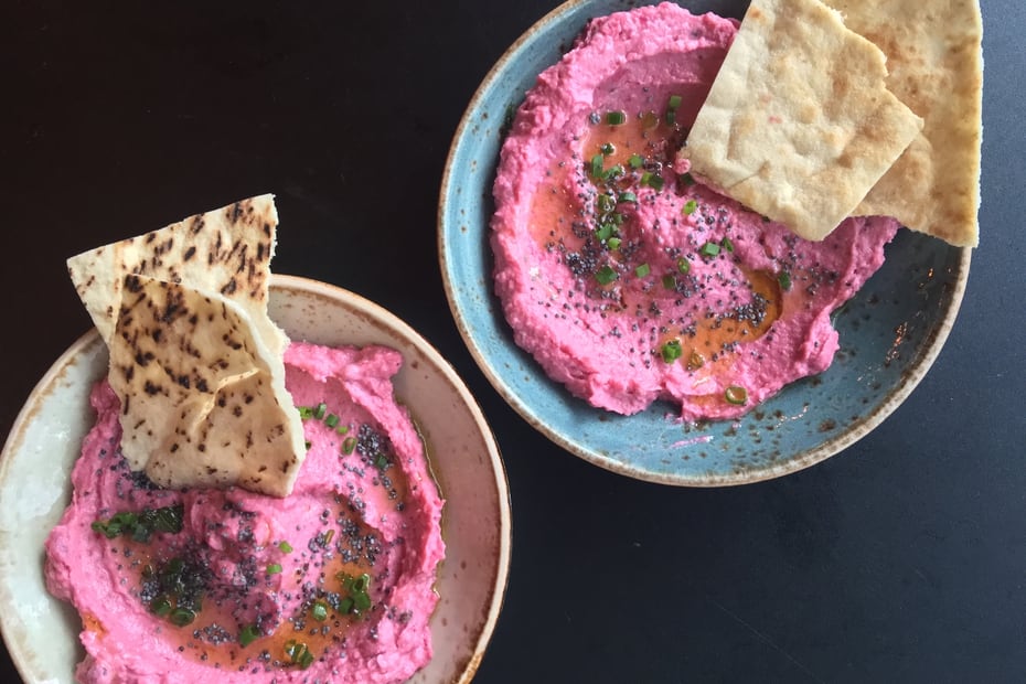 Beetroot hummus