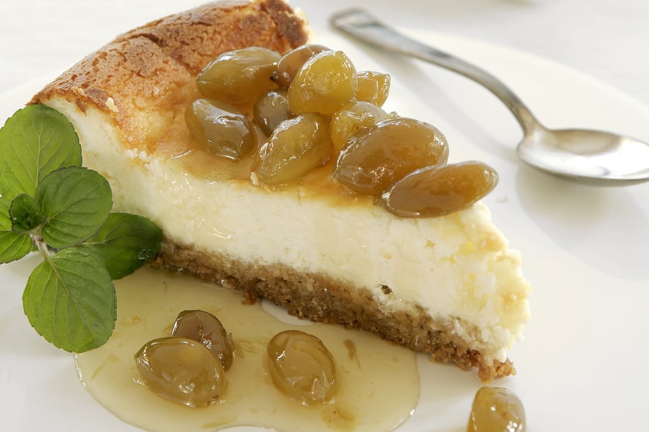 Greek Yogurt Cheese Cake with Mastiha