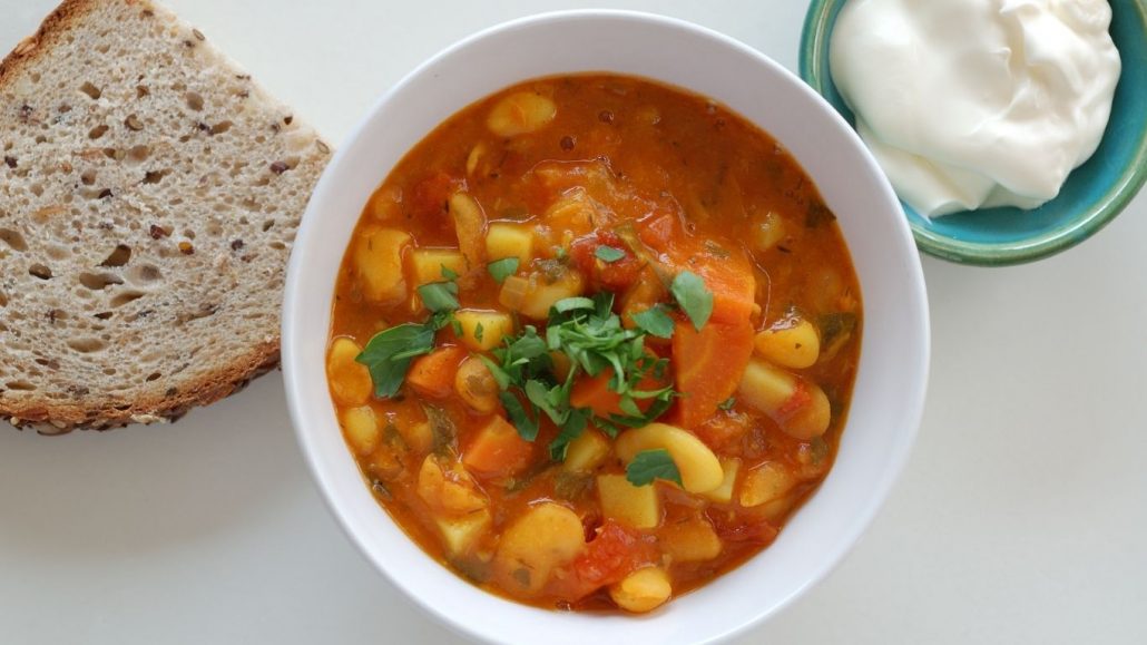 ALMOST INSTANT GREEK BEAN SOUP
